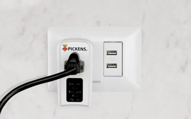 ¿Por qué es importante un protector de voltaje?